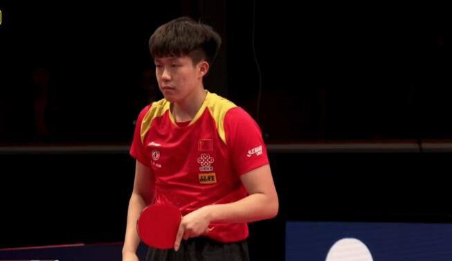 而他此前在 而他此前在